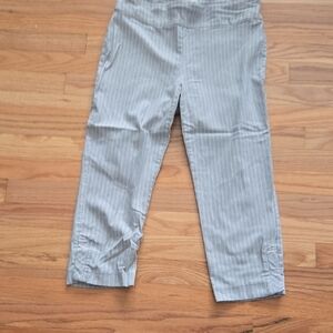 Van Heusen Gray Striped Cropped Pants